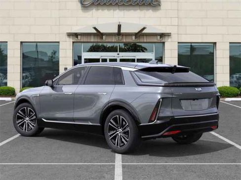Certified 2023 Cadillac Lyriq 2WD image 3