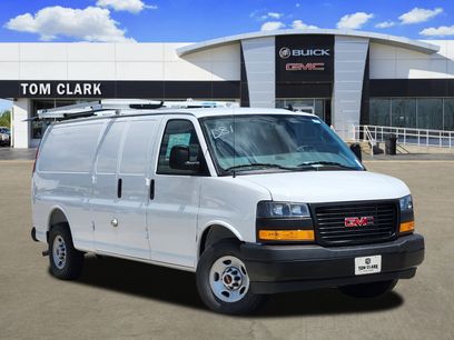 New 2025 GMC Savana 3500 Extended w/ Driver Convenience Package