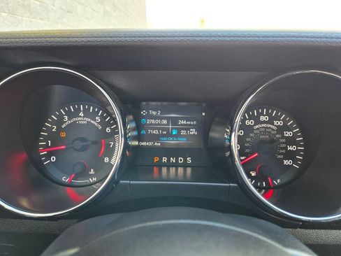 Used 2016 Ford Mustang Convertible w/ Equipment Group 051A image 17