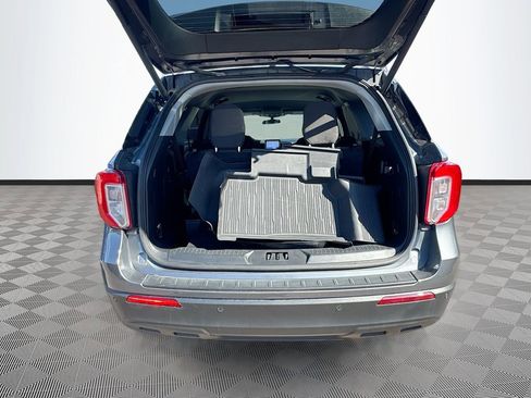 Used 2023 Ford Explorer XLT image 27