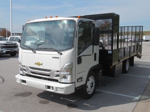 New 2024 Chevrolet Low Cab Forward image 7