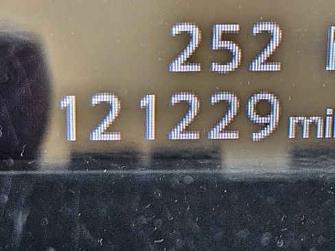 Used 2020 Nissan Rogue S image 17