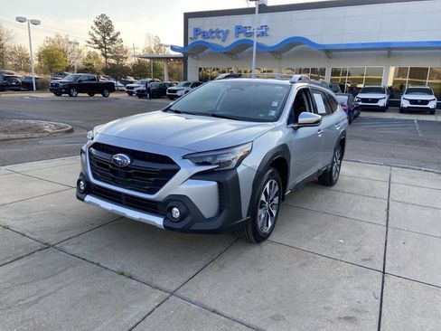 Used 2024 Subaru Outback Touring image 4