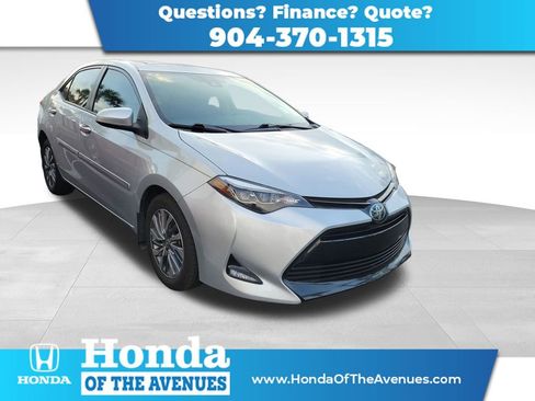 Used 2017 Toyota Corolla XLE image 1