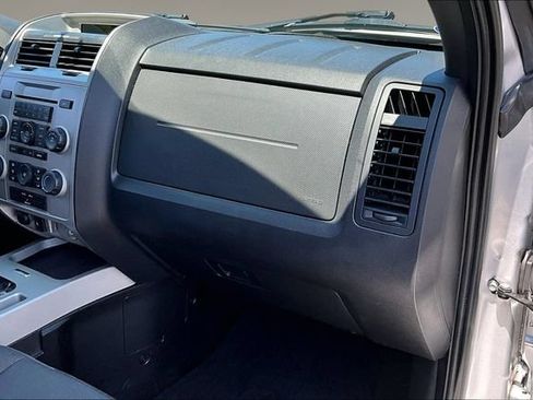 Used 2010 Ford Escape XLT FWD image 22