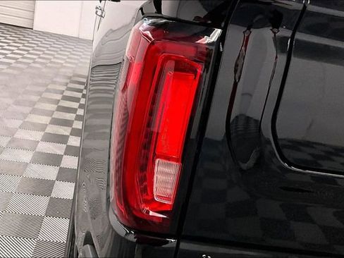 Used 2024 GMC Sierra 1500 Denali Ultimate AWD/4WD image 37