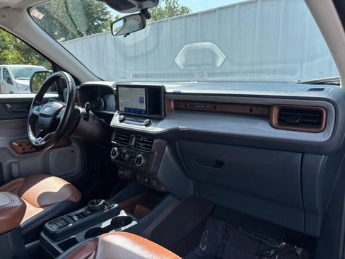 Used 2023 Ford Maverick Lariat w/ Lariat Luxury Package FWD image 17