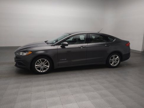 Used 2018 Ford Fusion S image 2