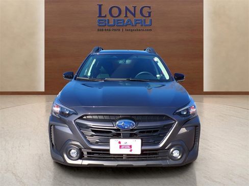 Certified 2025 Subaru Outback Premium image 4