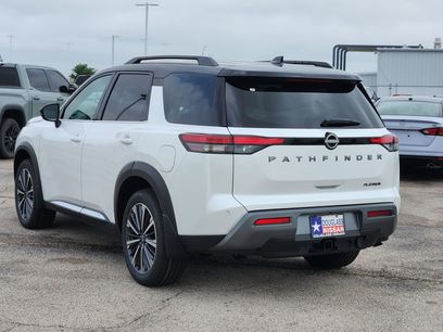 New 2026 Nissan Pathfinder Platinum