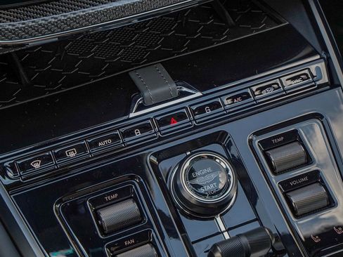 New 2025 Aston Martin DBX 707 image 29