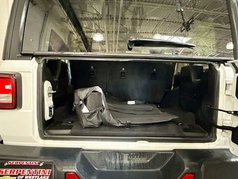 Used 2020 Jeep Wrangler Unlimited Sahara AWD/4WD image 24