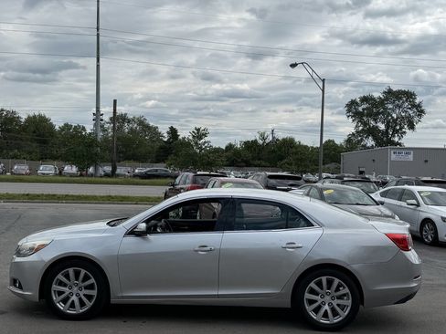 Used 2015 Chevrolet Malibu LT FWD image 6