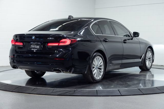 Certified 2022 BMW 530i xDrive w/ Premium Package AWD/4WD image 10