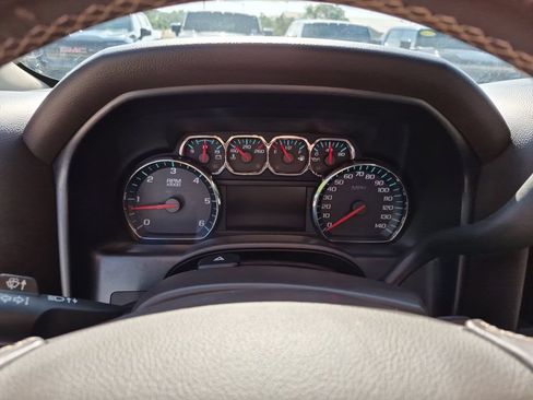Used 2017 Chevrolet Silverado 1500 LT w/ Texas Edition RWD image 26