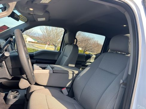 Used 2017 Ford F150 XLT image 13