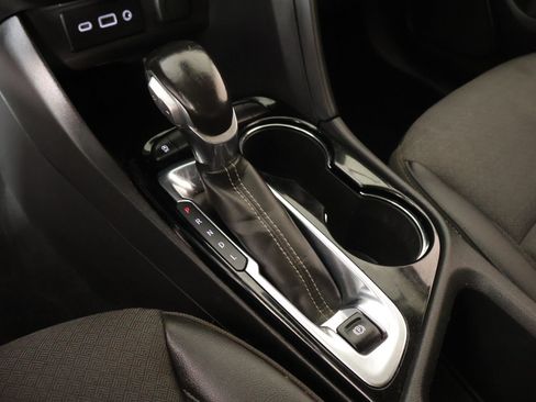 Used 2023 Buick Encore GX Select w/ Sport Touring Package FWD image 8