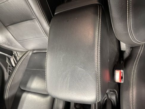 Used 2023 Jeep Wrangler Unlimited Sahara image 11