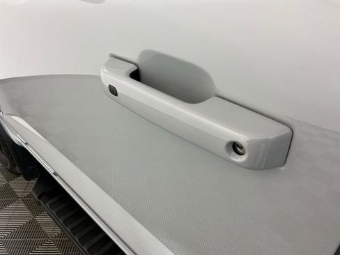 Used 2025 Ford F350 Lariat w/ Black Appearance Package image 14