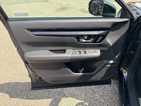 Used 2024 Honda CR-V EX-L image 11