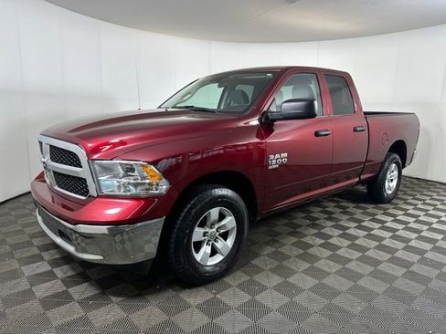 Used 2024 RAM 1500 Classic SLT image 7