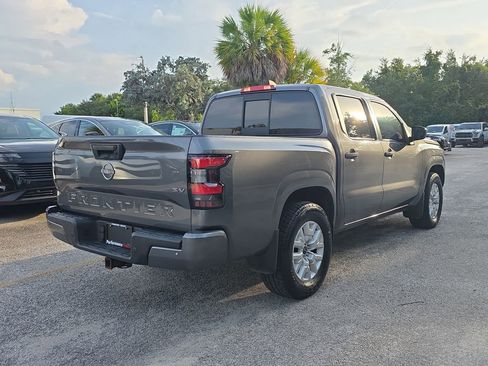 Certified 2022 Nissan Frontier SV RWD image 9