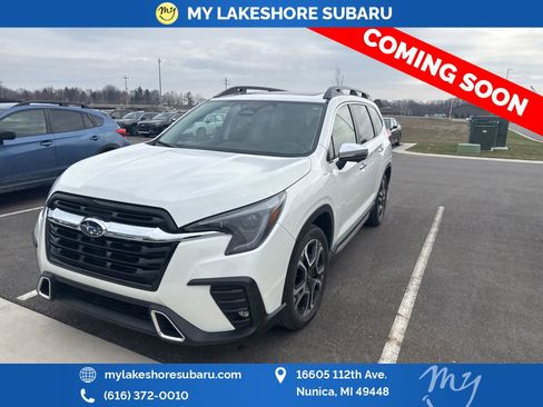 Used 2023 Subaru Ascent Touring AWD/4WD image 4
