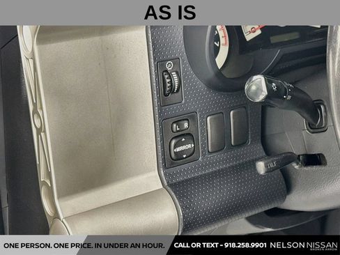 Used 2008 Toyota FJ Cruiser 4WD image 10