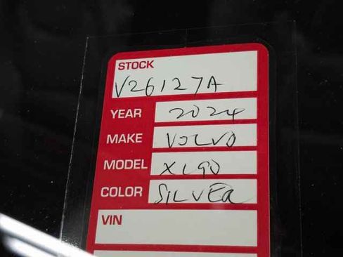 Used 2024 Volvo XC90 B6 Ultimate w/ Protection Package Premier image 38