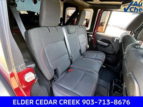 Used 2021 Jeep Wrangler Unlimited Rubicon AWD/4WD image 27
