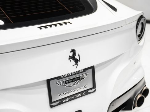 Used 2017 Ferrari F12 Berlinetta RWD image 13