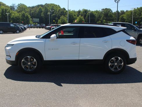 Used 2024 Chevrolet Blazer LT w/ Convenience Package FWD image 5
