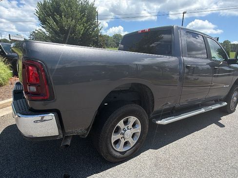 Used 2025 RAM 2500 Big Horn AWD/4WD image 8