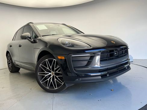 Certified 2024 Porsche Macan Turbo AWD/4WD image 24