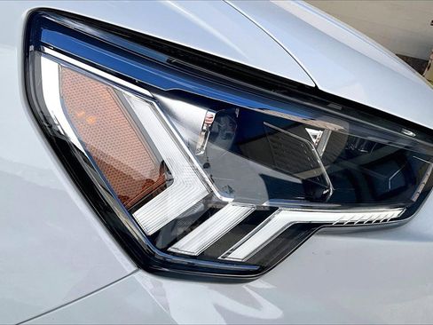 Used 2025 Audi Q3 2.0T Premium Plus w/ Premium Plus Package image 32