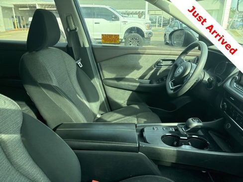 Used 2021 Nissan Rogue S image 12