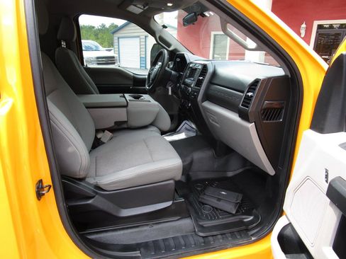 Used 2018 Ford F250 XL w/ Power Equipment Group RWD image 19
