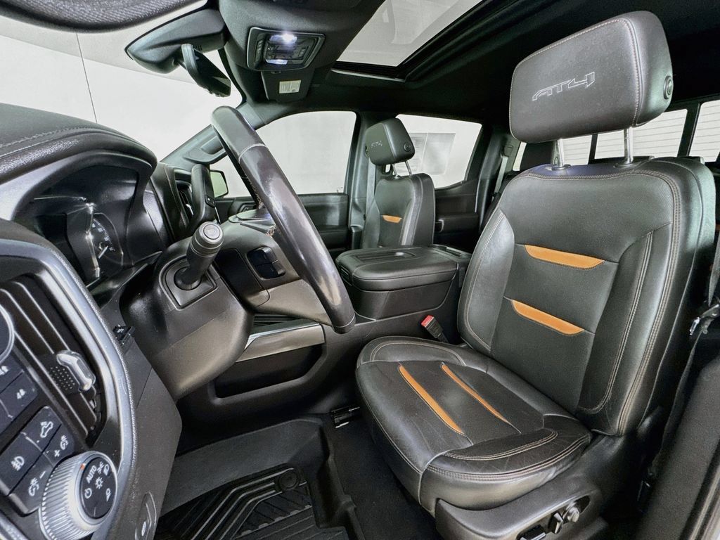 Used 2020 GMC Sierra 1500 AT4 w/ AT4 Premium Package AWD/4WD image 2