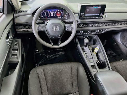 Used 2023 Honda Accord EX image 22