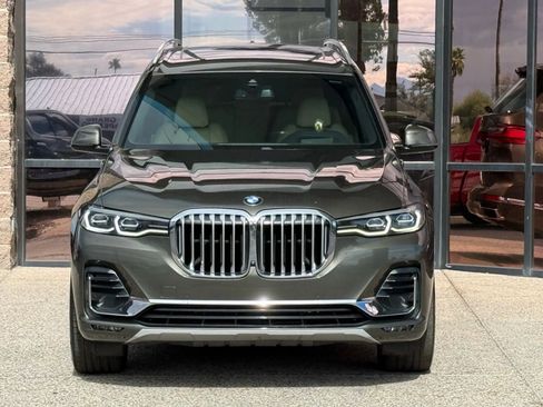 Used 2021 BMW X7 xDrive40i w/ Executive Package image 24
