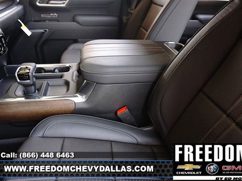 New 2025 Chevrolet Silverado 1500 High Country image 37