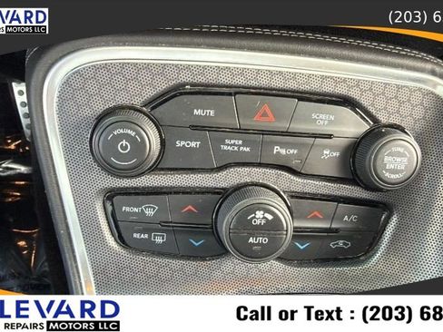 Used 2017 Dodge Challenger GT w/ Technology Group AWD/4WD image 19