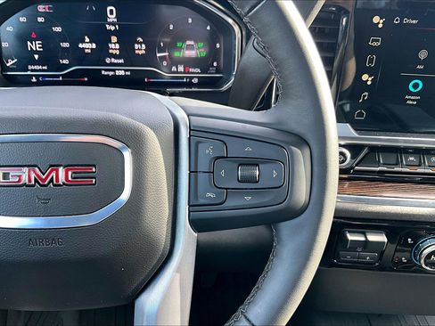 Used 2024 GMC Sierra 1500 Elevation w/ X31 Off-Road Package AWD/4WD image 17
