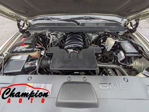 Used 2015 GMC Yukon Denali w/ Premium Package AWD/4WD image 17