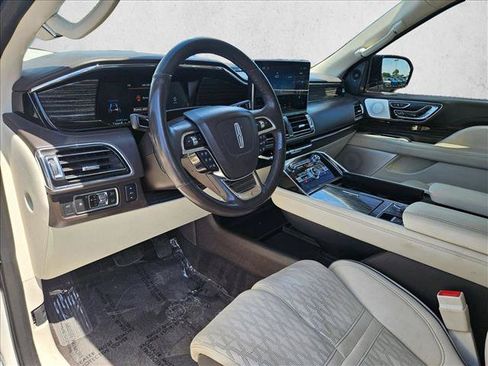 Used 2022 Lincoln Navigator Black Label AWD/4WD image 10