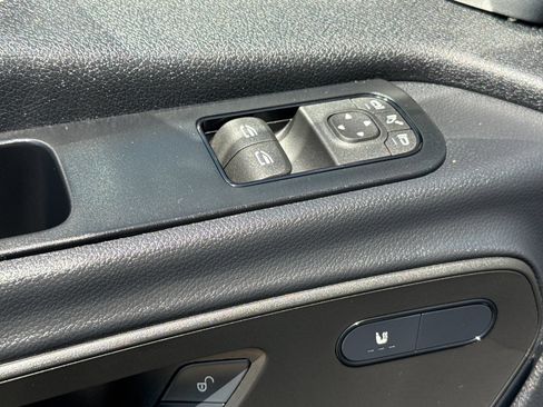 Used 2024 Mercedes-Benz Sprinter 2500 image 12