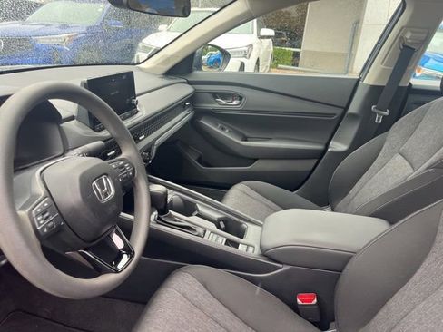 Used 2024 Honda Accord EX image 43