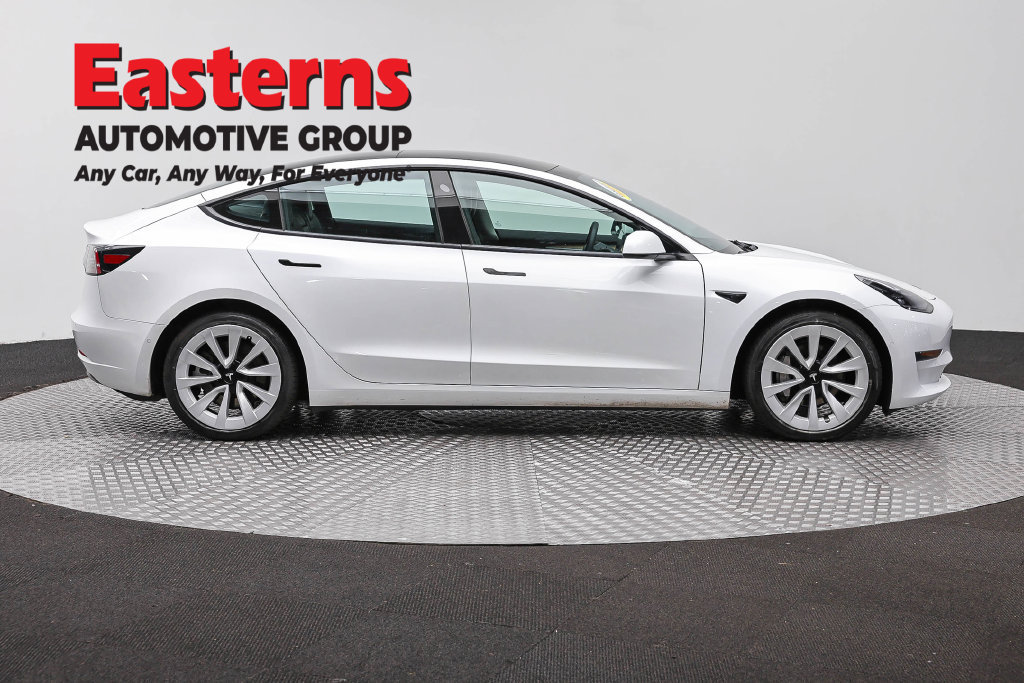 Used 2022 Tesla Model 3 Long Range AWD/4WD image 5