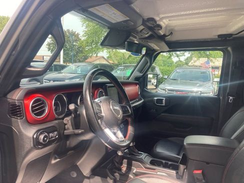 Used 2020 Jeep Wrangler Unlimited Rubicon w/ Dual Top Group AWD/4WD image 24