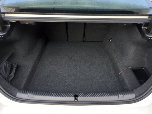 Used 2026 BMW 530i RWD image 46
